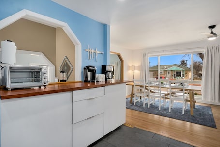Dining. 3 Bedroom, Ranch style home in Northglenn, family and pet friendly
