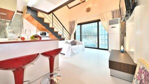 Room (elderberry) - hue910 (Gapyeong)