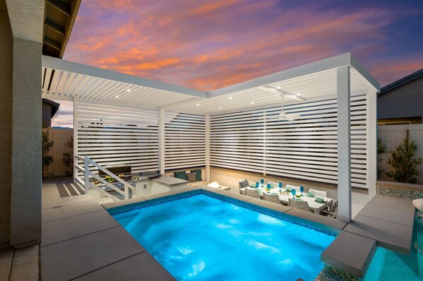Outdoor pool, a heated pool
