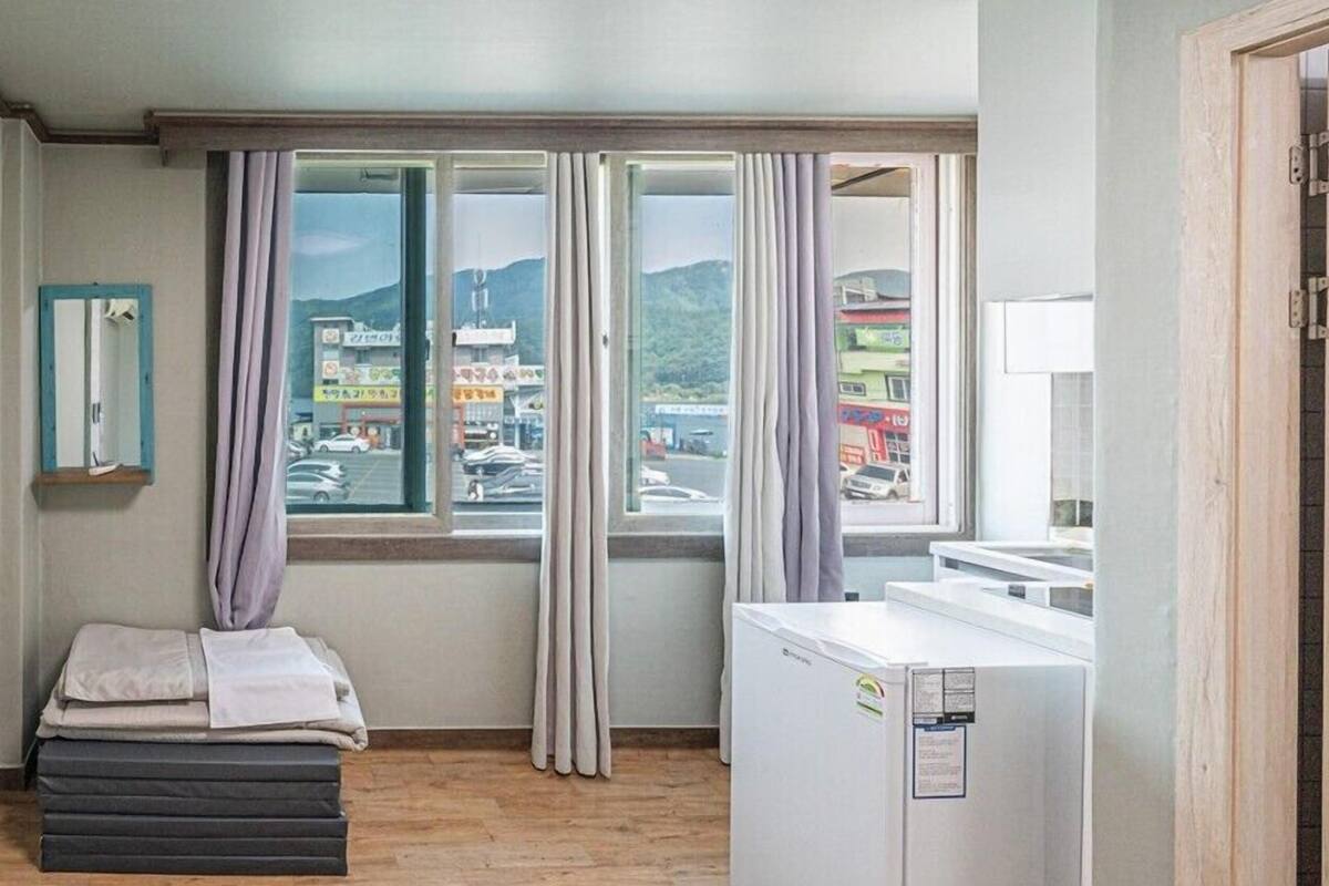 룸 (River View 205 (Couple Room))