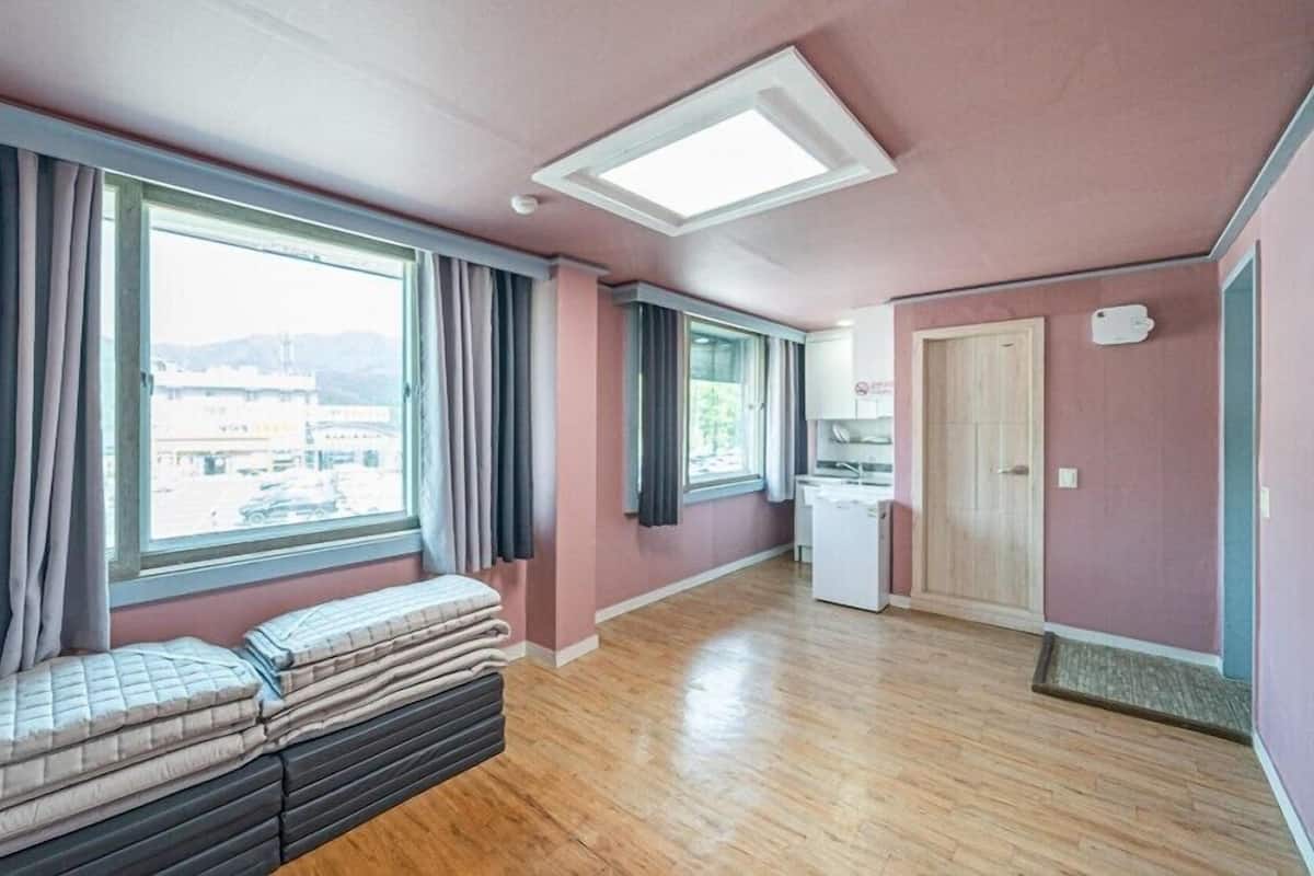 룸 (River View 204 (Couple Room))