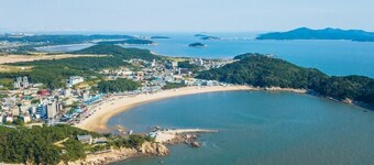 Beach Hill View House