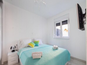 Apartment (Two Bedroom Apartment with Terrace) | 2 bedrooms, free cribs/infant beds - Apartment Krempy (Trogir)