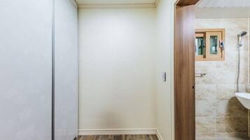 Room (Moolmangchoi (Private))
