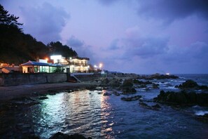 บริเวณภายนอก