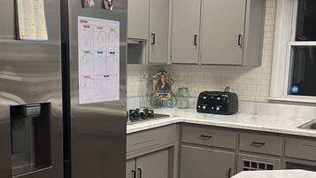 Microwave, oven, stovetop, dishwasher