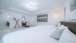 Rom (Kids Private House)