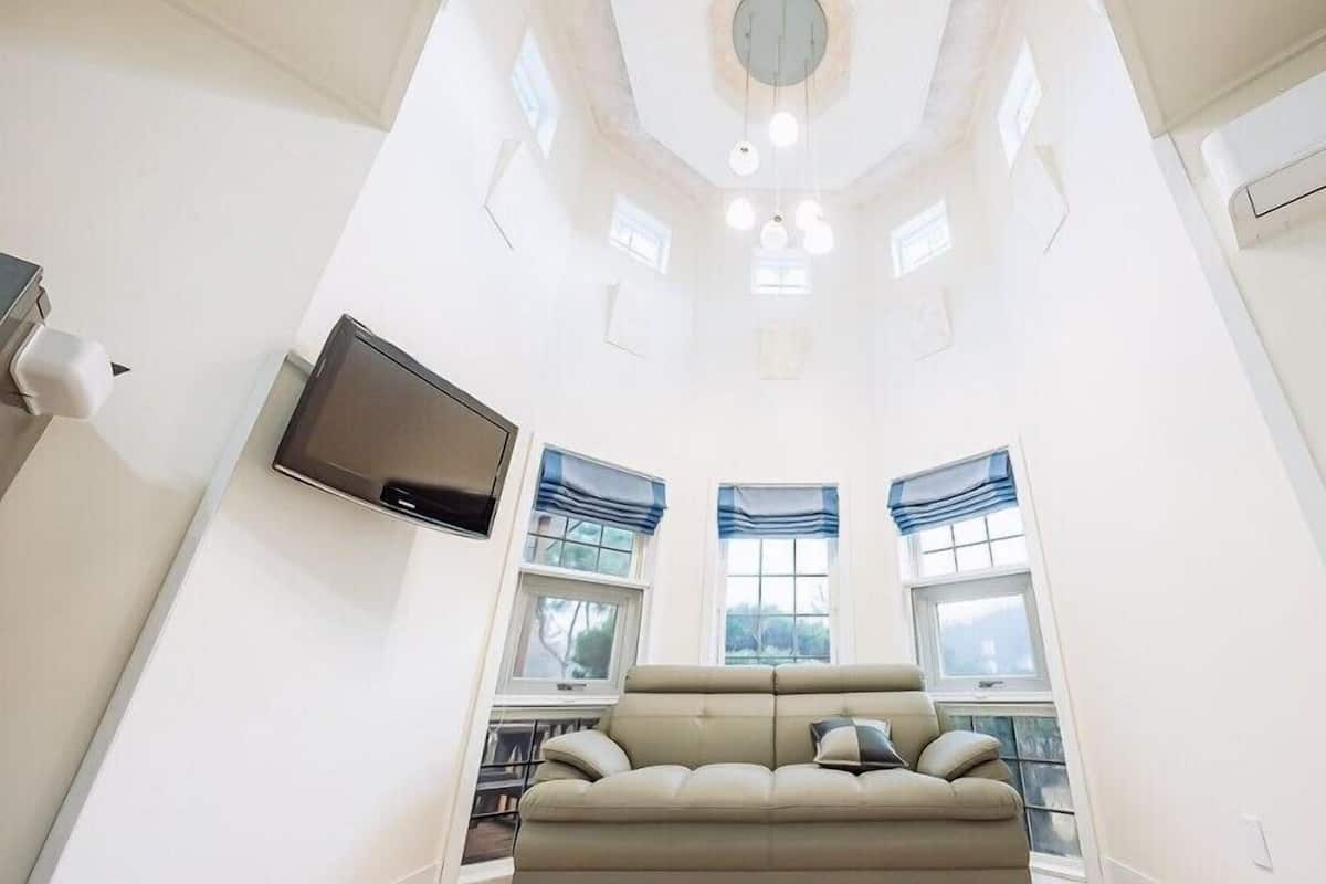 Room (Tempietto)