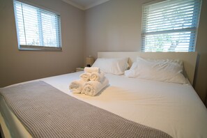 4 bedrooms, WiFi