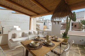 Apartment | Terrace/patio
