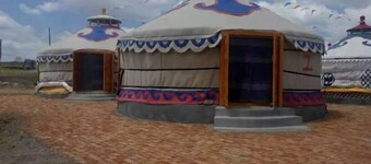 Ulan tuya hosts tribes in the helamuren steppe