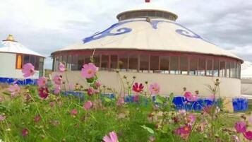 المنشأة من الخارج