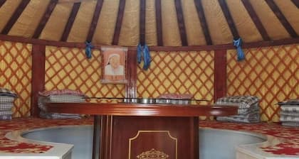 Ulan tuya hosts tribes in the helamuren steppe