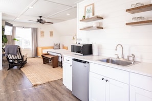 1 chambre, accès au Wi-Fi (inclus), literie fournie