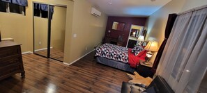 1 bedroom, desk, iron/ironing board, free WiFi