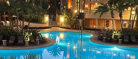 Piscine extérieure, piscine chauffée