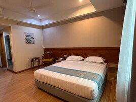 Desk, blackout drapes, iron/ironing board, free WiFi