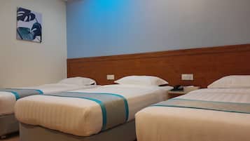 Deluxe Triple | Desk, blackout drapes, iron/ironing board, free WiFi