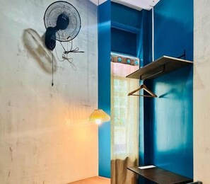 Basic Single Room, 1 Twin Bed, Shared Bathroom | Desk, laptop workspace, free WiFi, bed sheets