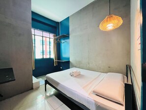 Economy Double Room, 1 Double Bed, Private Shower without Toilet | Desk, laptop workspace, free WiFi, bed sheets