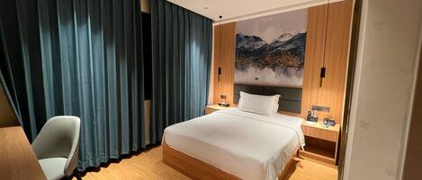 Standard Room | Meja, Wi-fi percuma, cadar katil