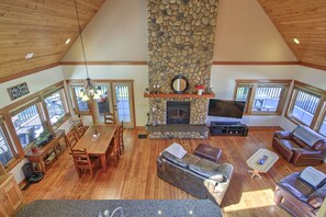 Smart TV, video library, stereo