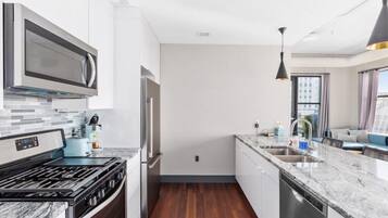 Fridge, microwave, oven, stovetop