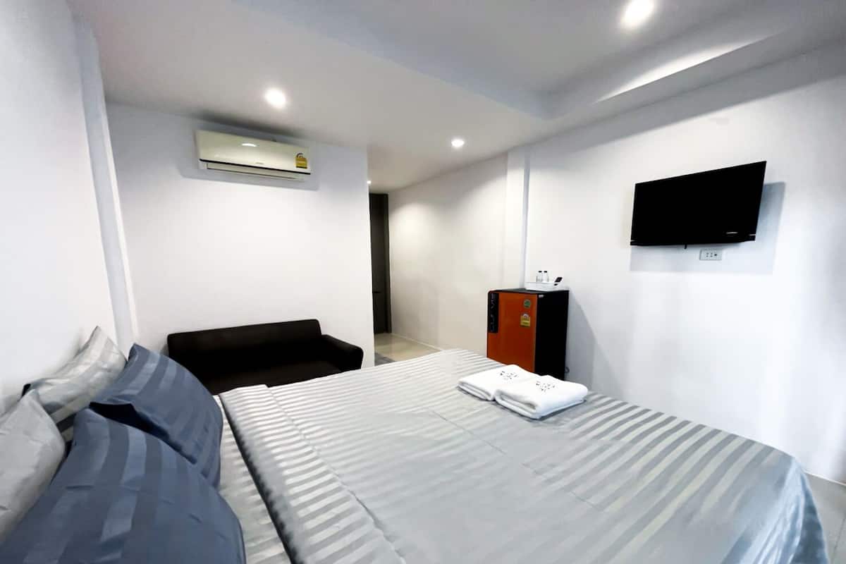 Deluxe Room | 1 bedroom, free WiFi, bed sheets