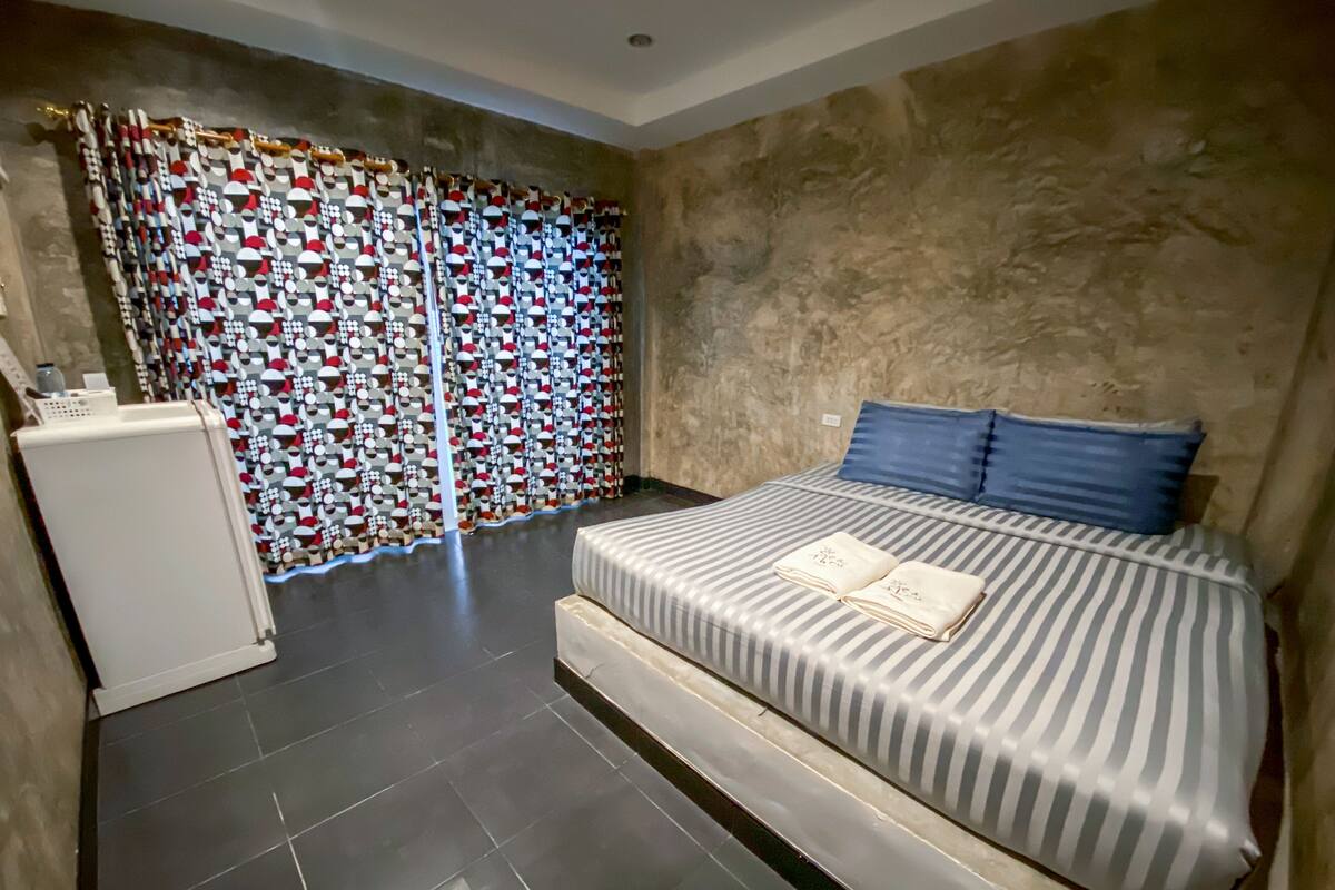 Basic Room | 1 bedroom, WiFi (free), bed sheets