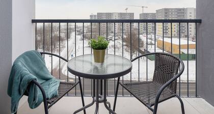 Peaceful Apartment Powstańców by Renters