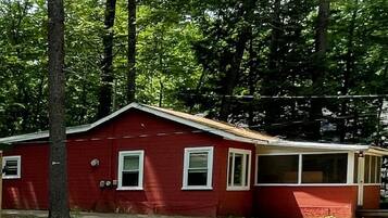 House, 3 Bedrooms | Exterior