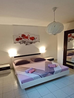 Apartment (Two Bedroom Apartment with Terrace) | 7 bedrooms, cribs/infant beds - Apartments Katarina (Vis)