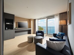 MATIE Suite Ocean view | Living area | 55-inch TV with cable channels - MATIE Osiria  (Busan)
