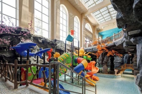 Children’s area. Ruicheng Hotel China