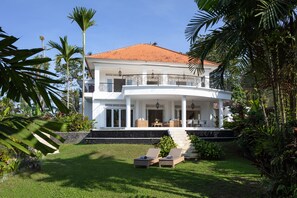 Front of property - Villa Tau (Tegallalang)