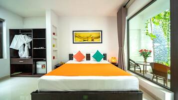 Down comforters, minibar, in-room safe, desk