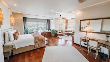 1 bedroom, Egyptian cotton sheets, premium bedding, minibar