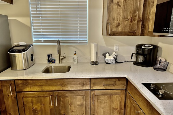 Frigorífic, microones, forn i placa de cuina