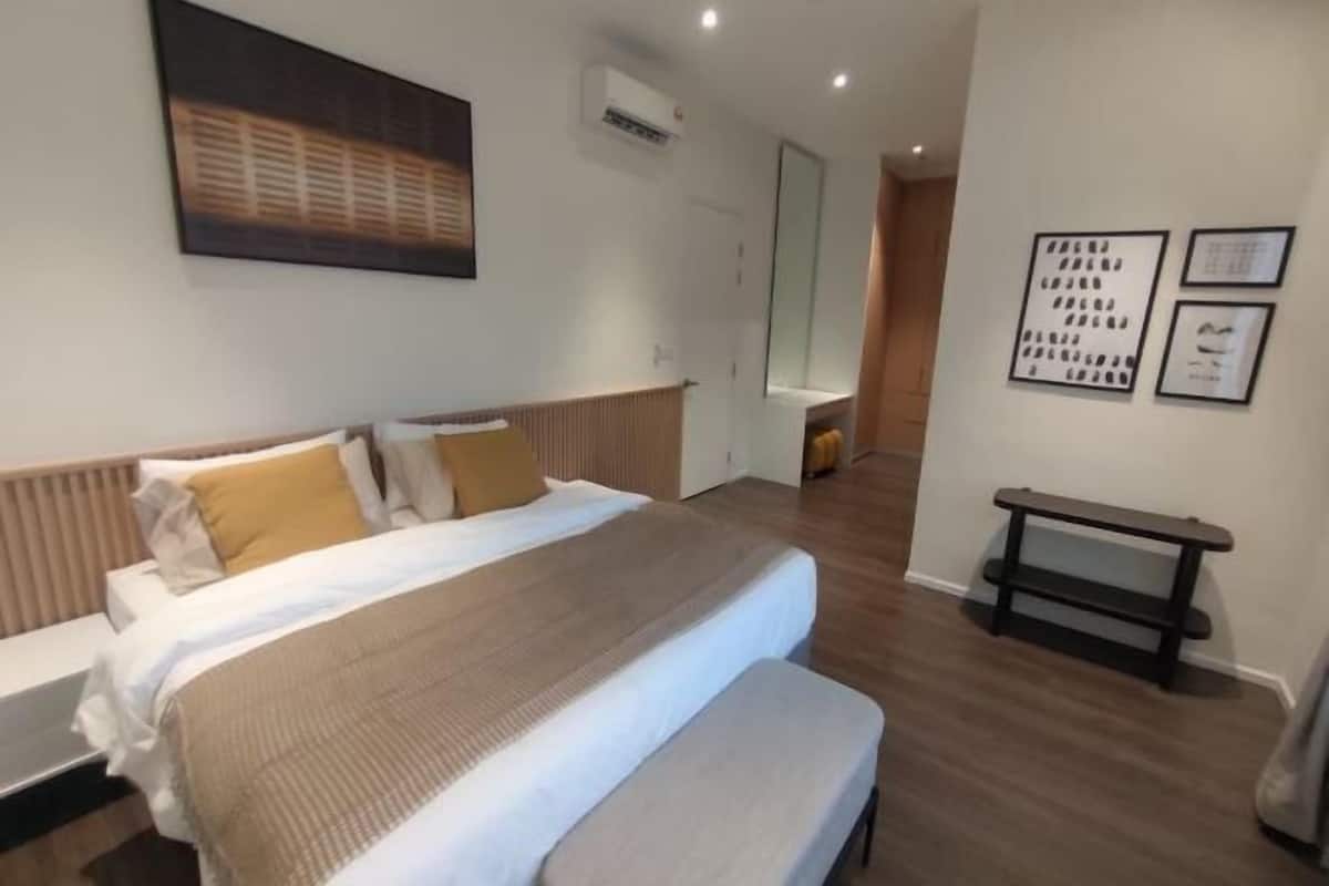 2 bedrooms, laptop workspace, blackout drapes, iron/ironing board
