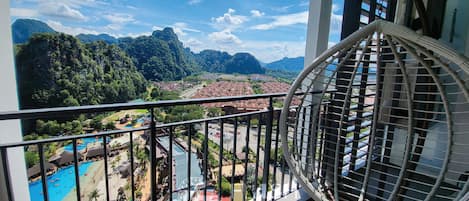 Comfort Suite, 2 Bedrooms | Balcony