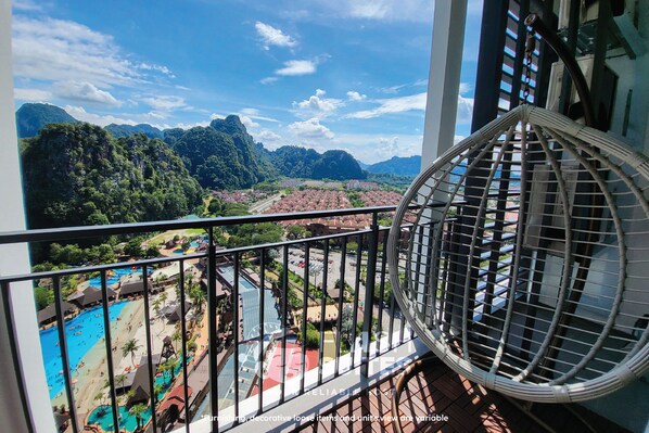 Comfort Suite, 2 Bedrooms | Balcony - Onsen Premium Suites at Tambun Ipoh (Ipoh)