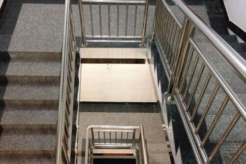 Hezhou Huangyao Longquan Business Hotel