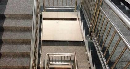 Hezhou Huangyao Longquan Business Hotel