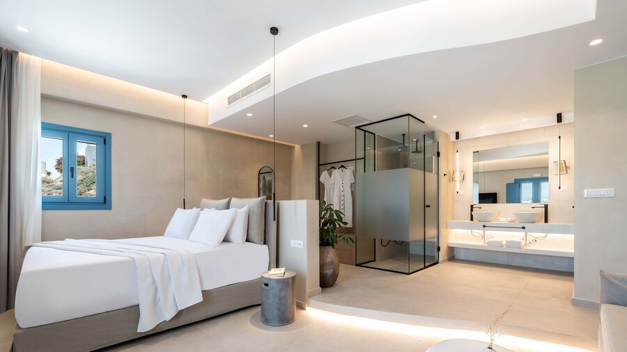 Aura Suites Paros