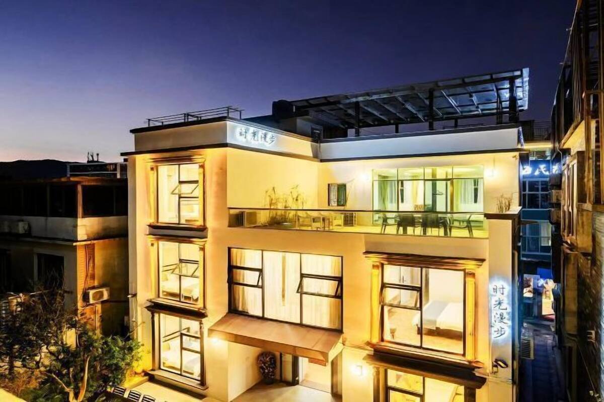 المنشأة من الخارج