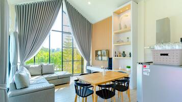 Pool Villa 3 Bedrooms | Living area