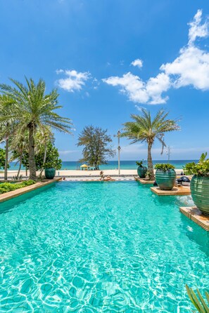 Interior - Paradox Residence (Karon)