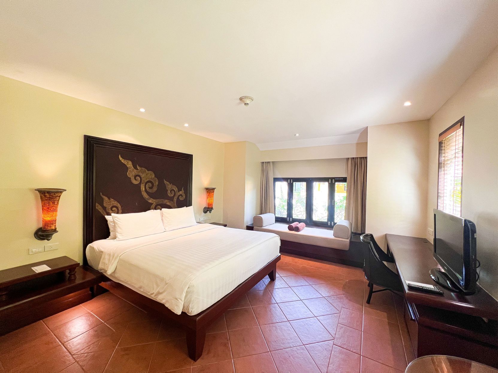 2 bedrooms, in-room safe, desk, laptop workspace