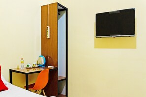 Unclassified image, 3 of 30, button - Spot On 91402 Home'59 Tegal Danas (Cikarang)