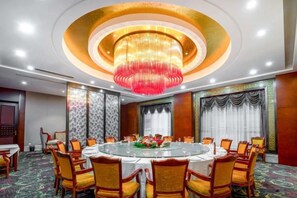Unclassified image, 3 of 39, button - Xinghua Grand Hotel (Xinghua)